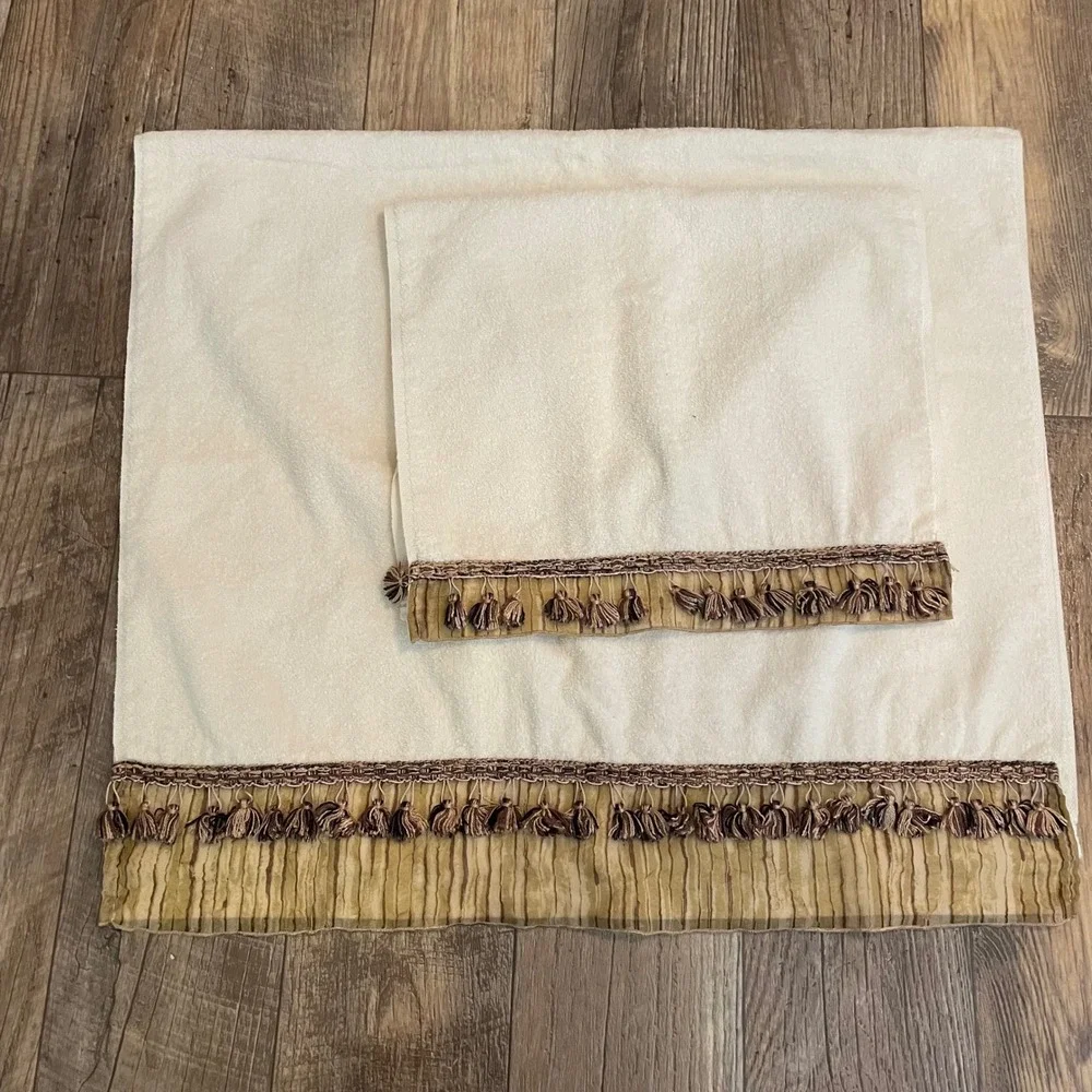 Avanti Linens Ivory Cotton Decorative Towel Set Tassel Fringe Trim 2 Piece Ivory